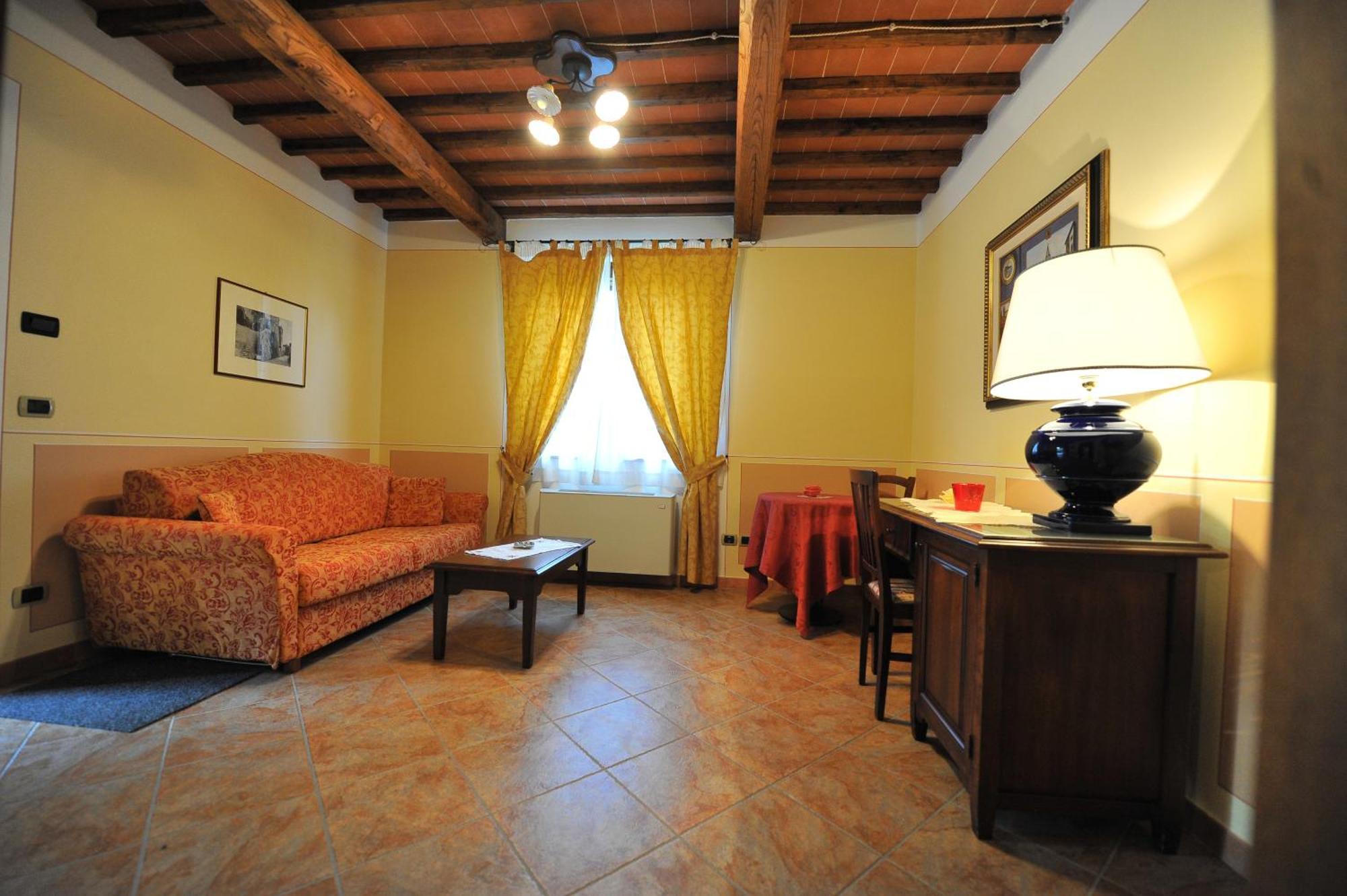 Albergo La Foresteria Bettolle Ngoại thất bức ảnh