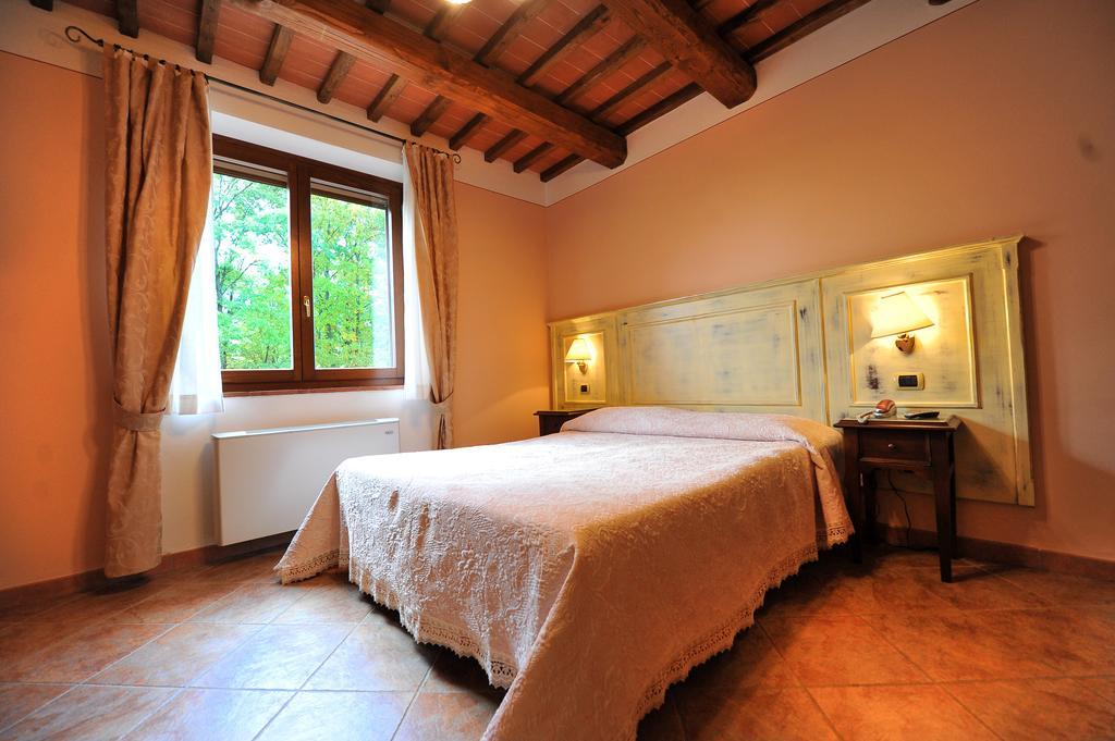 Albergo La Foresteria Bettolle Ngoại thất bức ảnh