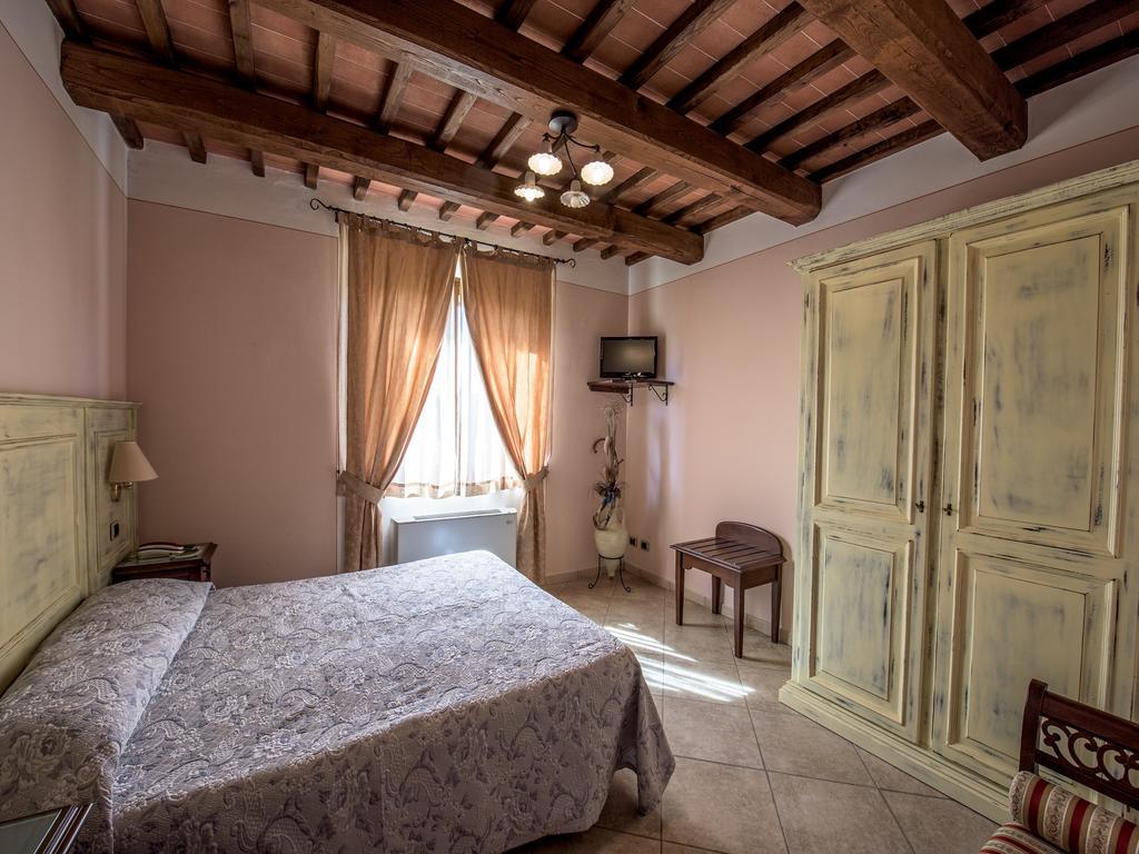Albergo La Foresteria Bettolle Ngoại thất bức ảnh